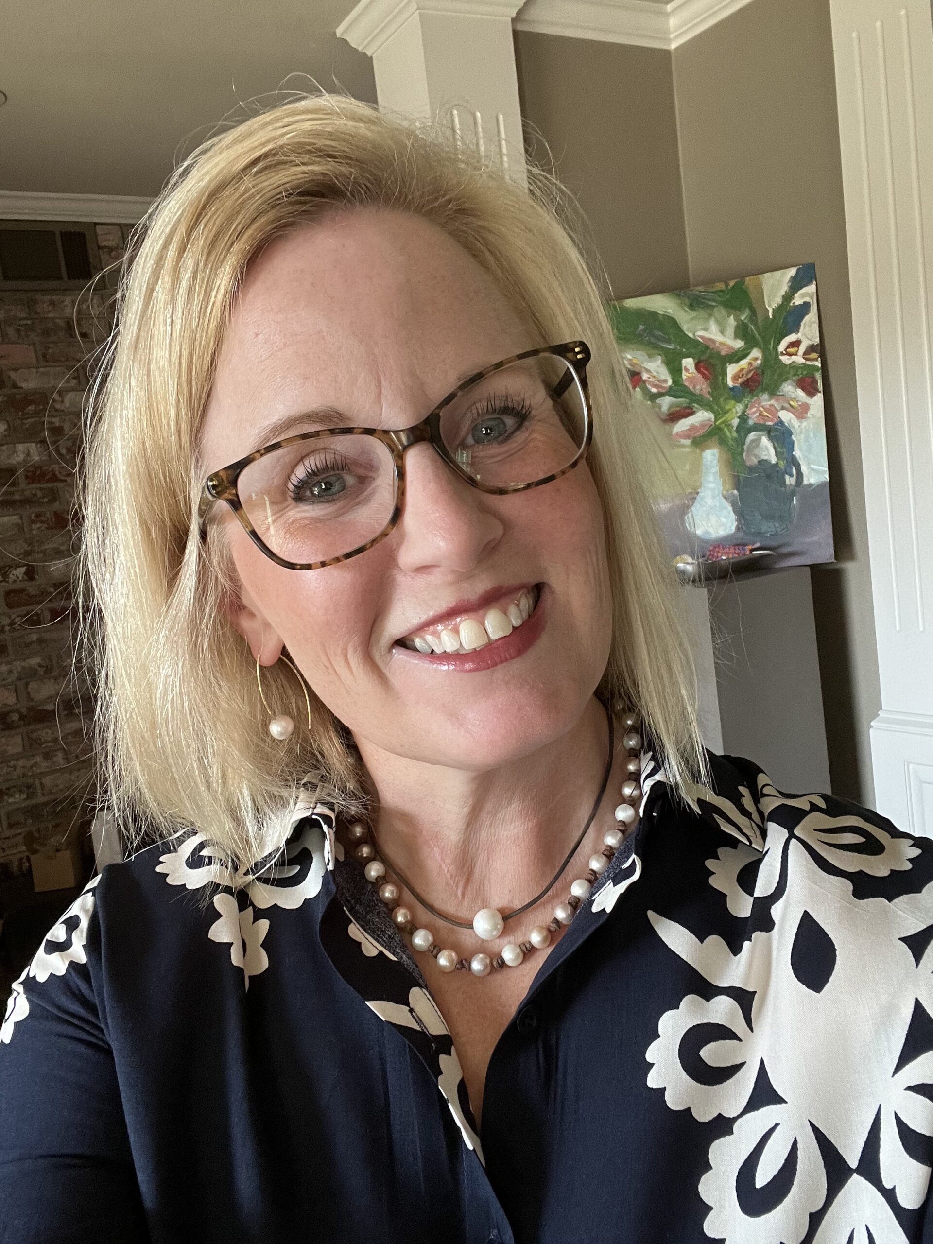 Turn visibility into clients with Tracy Beavers, episode 273 of The Email Growth Show with Kylie Kelly
